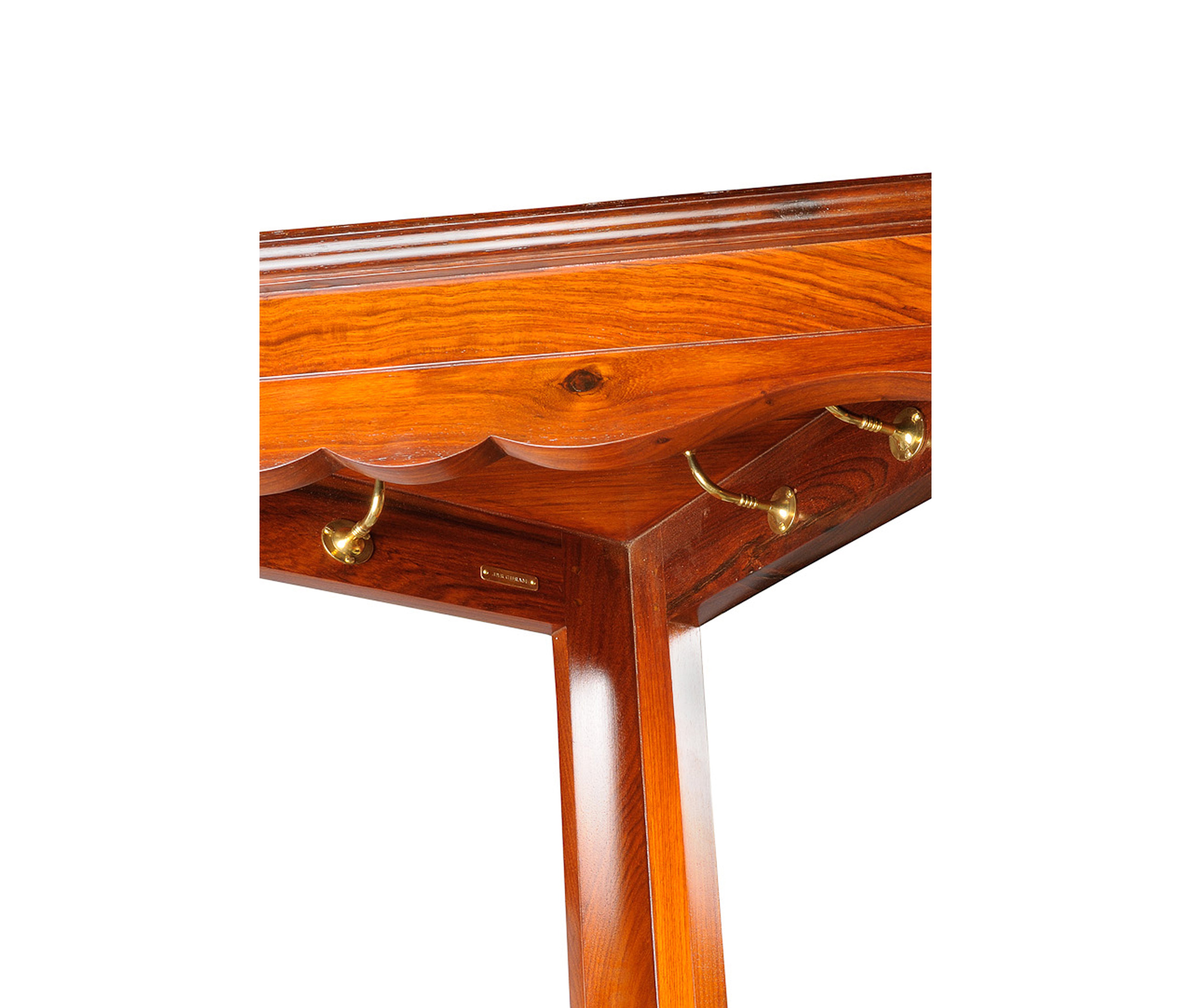 TOLLYGUNJE CLOAKROOM CORNER