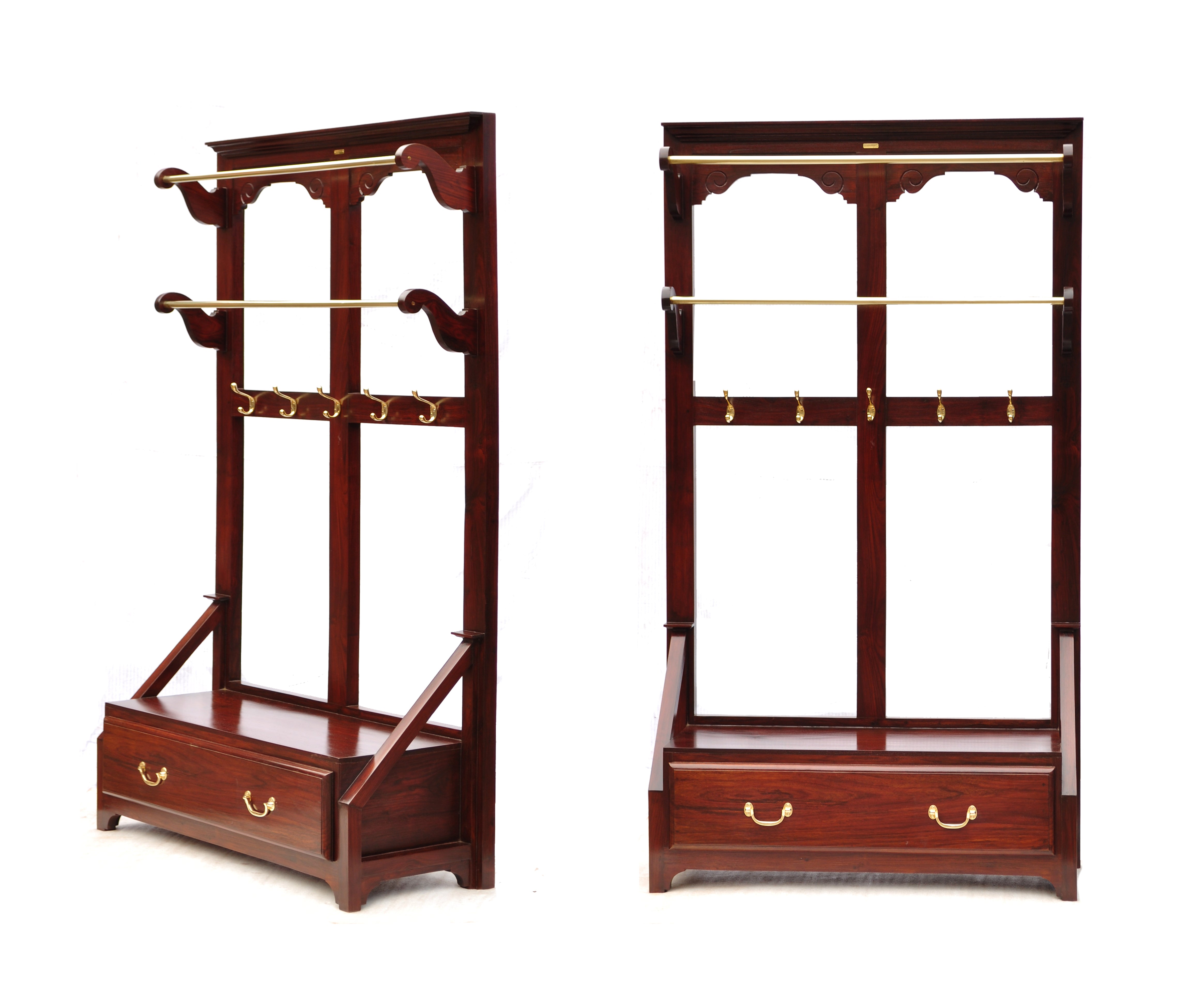 CAWNPORE CLOTHES STAND