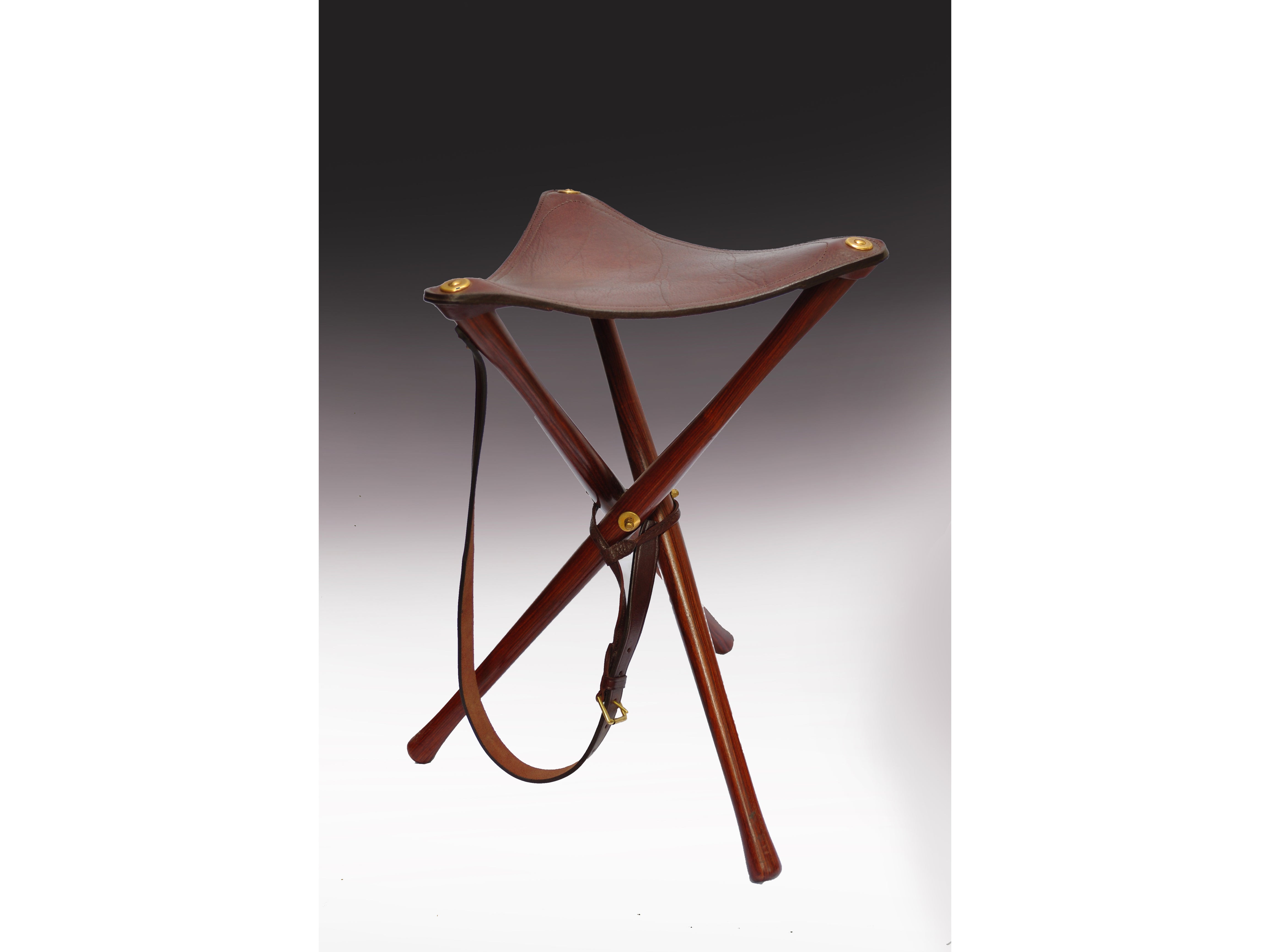 SUBALTERN TRIPOD SEAT